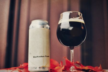 MacKveiken Flower Épitaphe